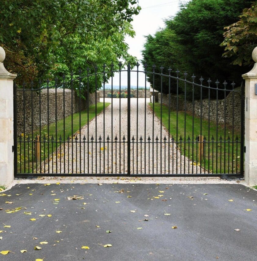 Guardians of the Homefront: Driveway Gates and the Personal Touch They Bring
